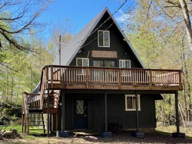 Lake Home For Sale in Blakeslee, Pennsylvania