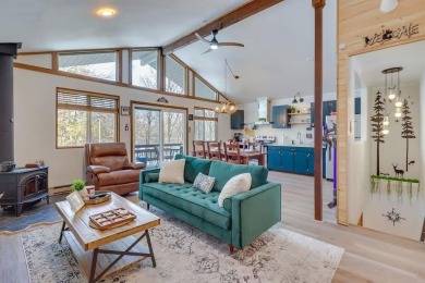 Lake Home For Sale in Albrightsville, Pennsylvania