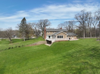 Lake Home Off Market in Kansasville, Wisconsin