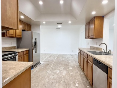 Rare opportunity to own a 3/2 home situated on 2.5 beautiful - photo 9
