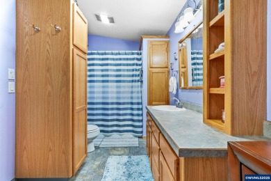 Beautiful well kept home with an open and spacious feel! large