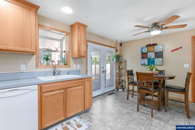 Beautiful well kept home with an open and spacious feel! large