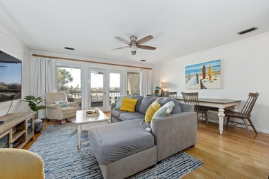 Wake up to layered water views most Seascape buyers only dream - photo 11