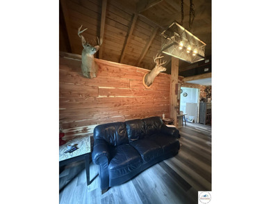 Hunter's paradise meets lake-life retreat on this incredible 51 - photo 17