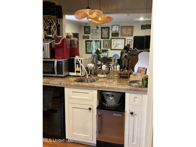 A rare find in Eastbrooke II! Spacious 3-story end unit with - photo 27