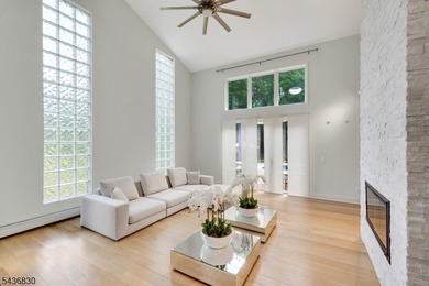 Incredible private retreat positioned on over 10 acres of land - photo 2