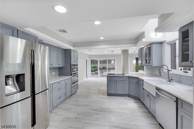 Incredible private retreat positioned on over 10 acres of land - photo 8