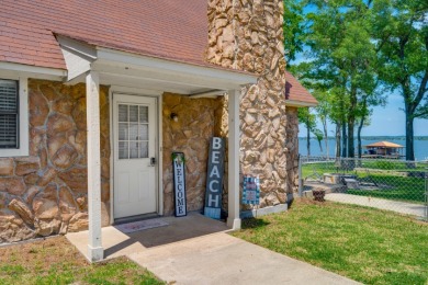 Waterfront Cottage Retreat with Guest Quarters on Lake Palestine - photo 3