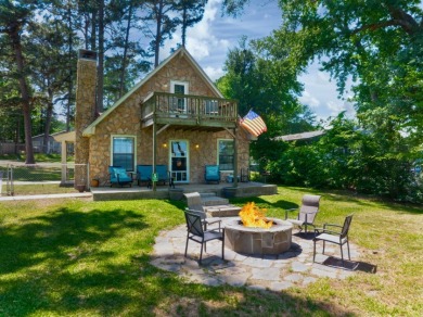 Waterfront Cottage Retreat with Guest Quarters on Lake Palestine - photo 31