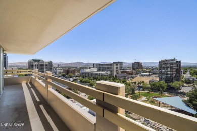 Stunning 2 Bed / 2 Bath High-Rise with Iconic City & River