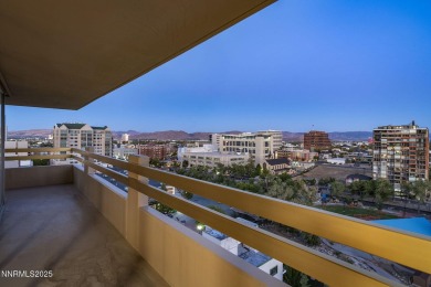 Stunning 2 Bed / 2 Bath High-Rise with Iconic City & River