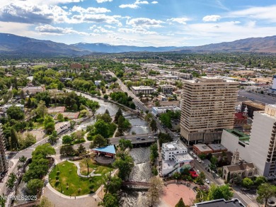 Stunning 2 Bed / 2 Bath High-Rise with Iconic City & River