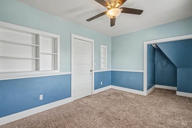 Beautiful turn of the Century Home, Welcoming charm to this home - photo 31