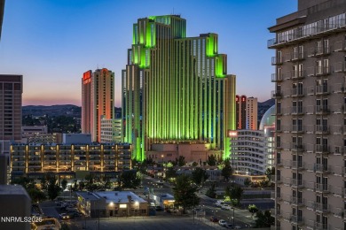 Stunning 2 Bed / 2 Bath High-Rise with Iconic City & River