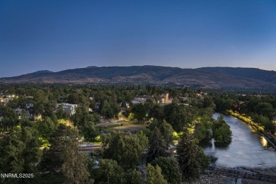 Stunning 2 Bed / 2 Bath High-Rise with Iconic City & River