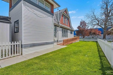 Beautiful turn of the Century Home, Welcoming charm to this home - photo 38