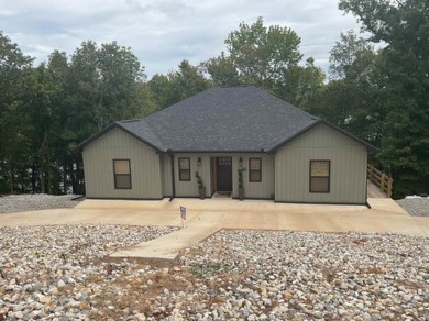 Lake Home For Sale in Edgemont, Arkansas