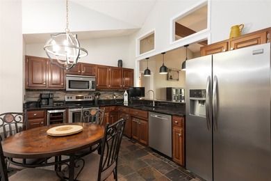 Set in the heart of Lake Toxaway's premier golf community, 516 - photo 11