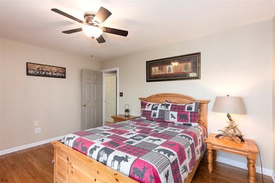 Set in the heart of Lake Toxaway's premier golf community, 516 - photo 19