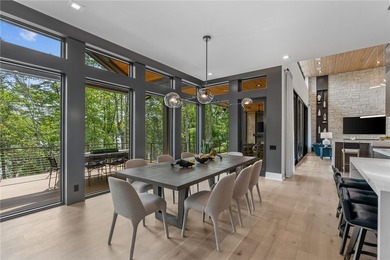 Welcome to an extraordinary lakefront retreat in the prestigious - photo 19
