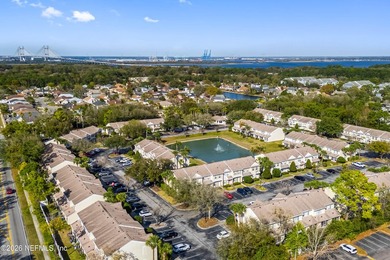 This attractively priced 2-bedroom condo with LAKE VIEWS in - photo 20