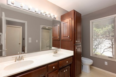 Set in the heart of Lake Toxaway's premier golf community, 516 - photo 23