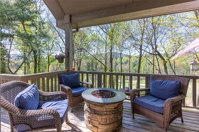Set in the heart of Lake Toxaway's premier golf community, 516 - photo 24