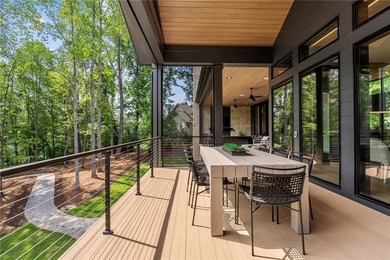 Welcome to an extraordinary lakefront retreat in the prestigious - photo 25