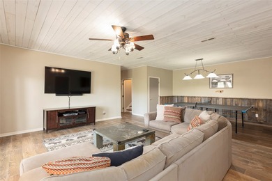 Set in the heart of Lake Toxaway's premier golf community, 516 - photo 34