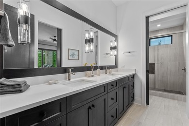 Welcome to an extraordinary lakefront retreat in the prestigious - photo 38
