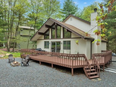 Lake Home For Sale in Lake Harmony, Pennsylvania