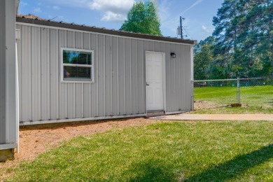 Waterfront Cottage Retreat with Guest Quarters on Lake Palestine - photo 34