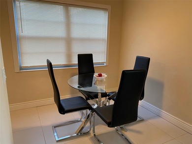 CORNER UNIT! VERY BRIGHT ! FIRST FLOOR,! QUIET AREA OF THE - photo 10