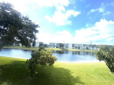 Lake Condo For Sale in Deerfield Beach, Florida