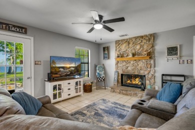Waterfront Cottage Retreat with Guest Quarters on Lake Palestine - photo 6