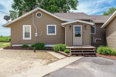This exceptional 2,007 square foot ranch offers riverfront - photo 14