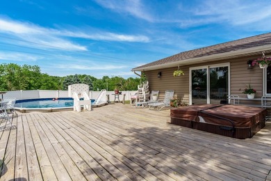 This exceptional 2,007 square foot ranch offers riverfront - photo 21