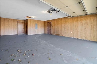 Welcome to Pickering Place - maintenance-provided, one-level