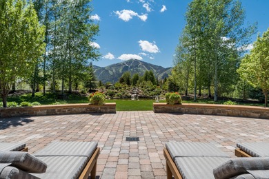 Majestic Sun Valley Fairways Mountain Lodge with 50-yard line