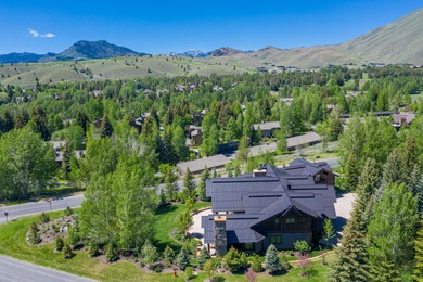Majestic Sun Valley Fairways Mountain Lodge with 50-yard line