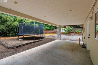 Tucked away on a quiet cul-de-sac in Wilsonville, this - photo 44