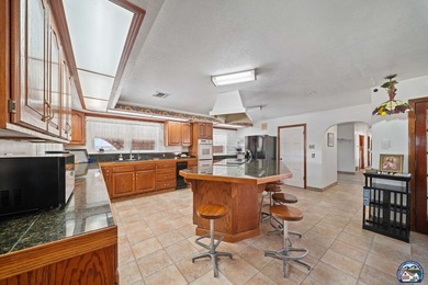 Luxury Ranch Estate on 12.86 Acres | Horse Property in El Centro - photo 21