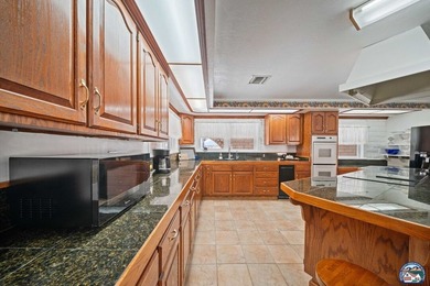 Luxury Ranch Estate on 12.86 Acres | Horse Property in El Centro - photo 22