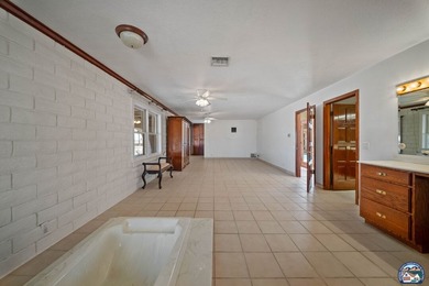 Luxury Ranch Estate on 12.86 Acres | Horse Property in El Centro - photo 31