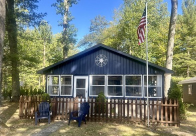 Higgins Lake Home Sale Pending in Roscommon Michigan