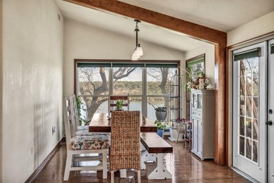 Nestled on a quiet dead-end street, this stunning two-story - photo 17