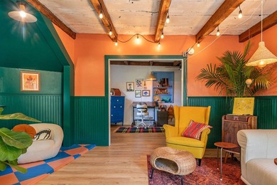Humming with happiness, this year-round cottage-style home - photo 18