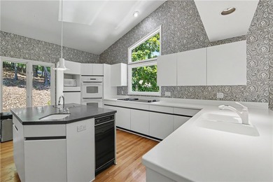 If you're searching for a home with distinctive character - photo 23