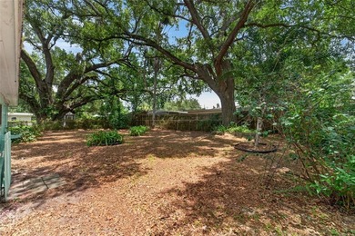 Welcome to Woodlawn Terrace. This 3-bedroom, 1.5-bathroom home - photo 33