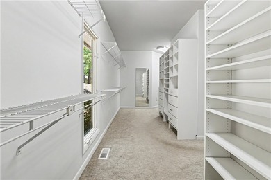 If you're searching for a home with distinctive character - photo 33